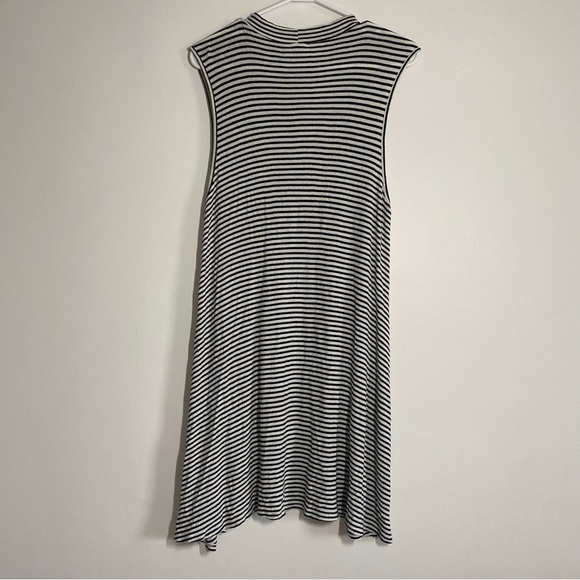 Garage Black and White Stripe Mock Neck Dress Size Large - Picture 2 of 6